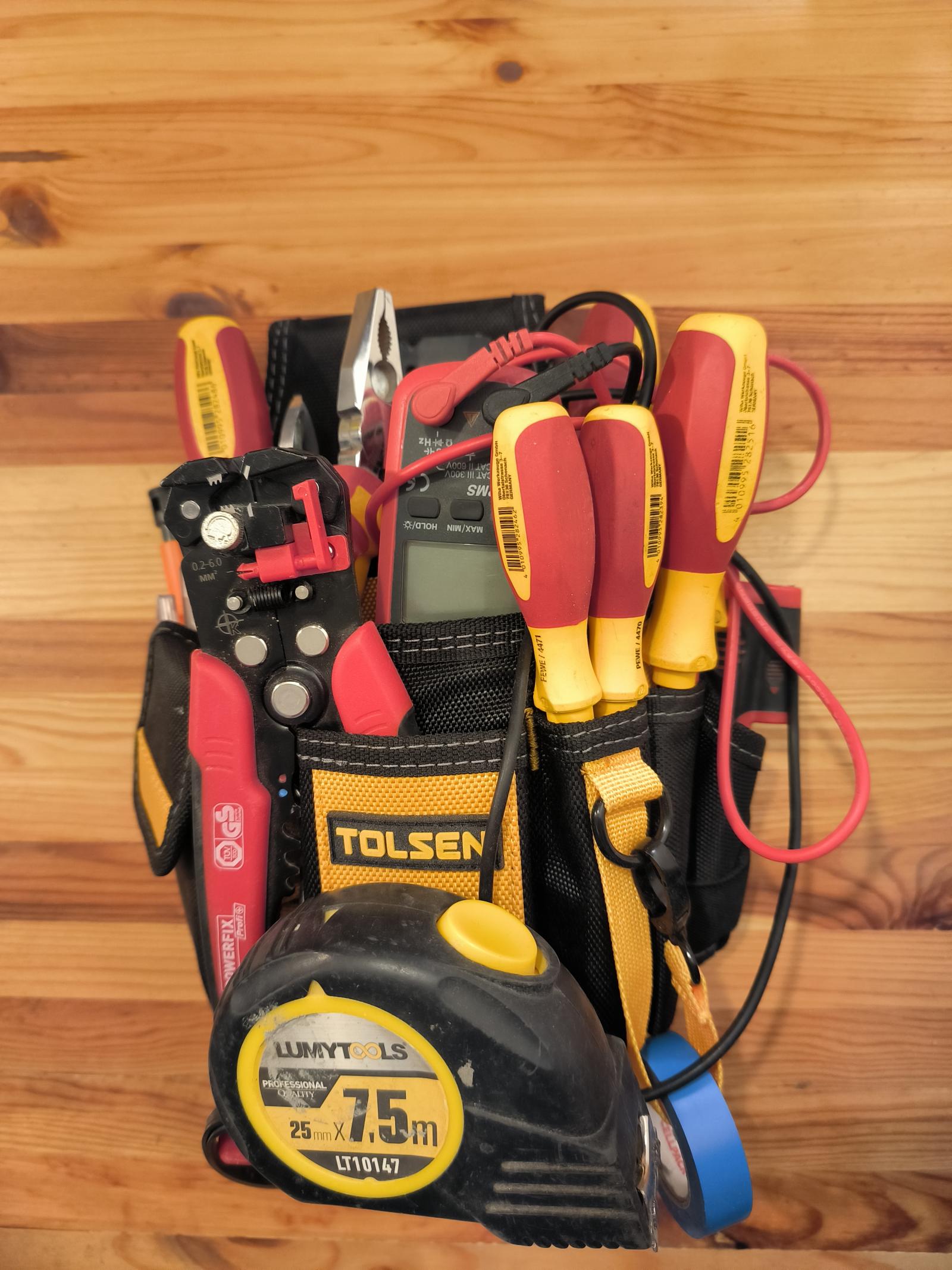 Electrician | Instalații electrice & Smart Home