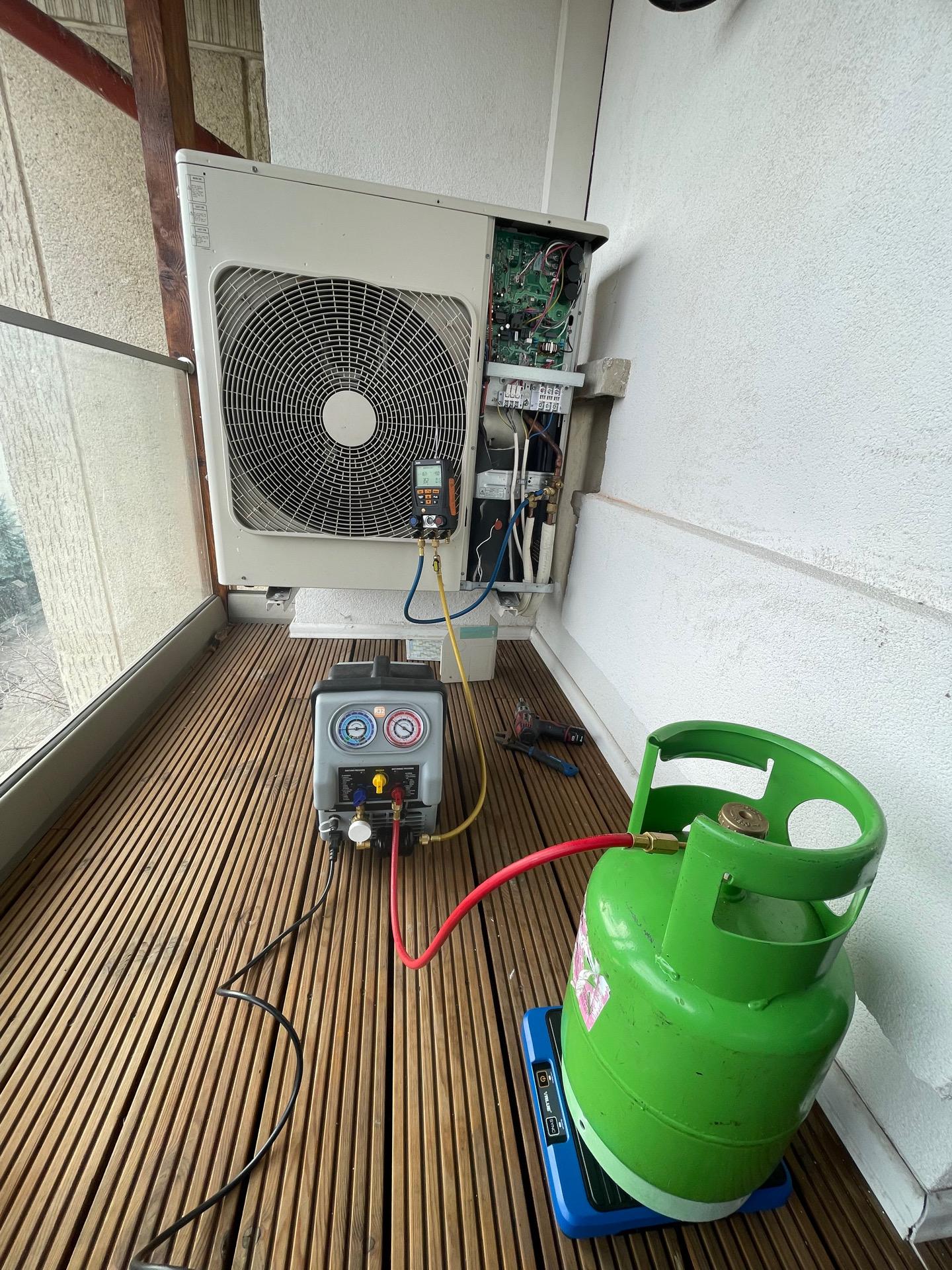 Instalator aer conditionat